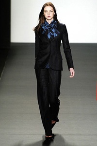 Vẻ đẹp tràn đầy nữ tính - 8