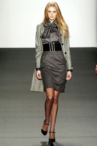 Vẻ đẹp tràn đầy nữ tính - 2