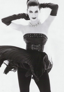 "Hoa hậu FBI": Vẫn đẹp xinh như thuở nào - 3 "Hoa hậu FBI": Vẫn đẹp xinh như thuở nào - 3