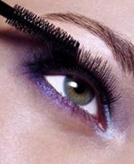 Nên dùng mỹ phẩm trong bao lâu? - 1