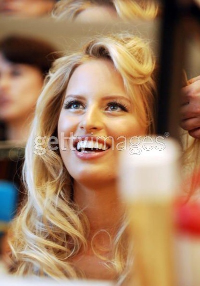 Hậu trường thú vị trong show diễn của Victoria's Secret  - 13