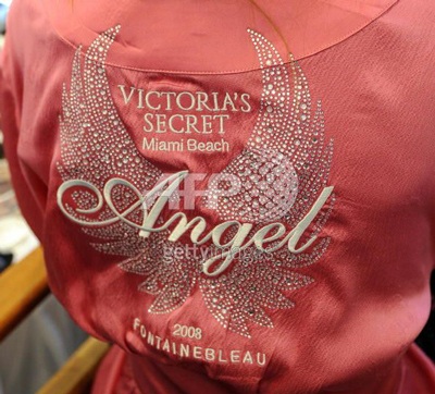 Hậu trường thú vị trong show diễn của Victoria's Secret  - 24