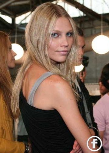 Chùm ảnh đẹp của năm siêu mẫu - 3 Chùm ảnh đẹp của năm siêu mẫu - 3