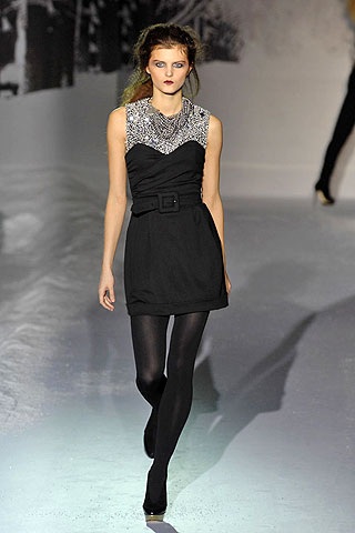 BST thu/đông 2008 của Julien Macdonald - 12 BST thu/đông 2008 của Julien Macdonald - 12