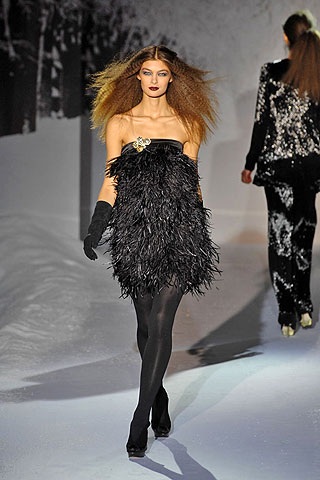 BST thu/đông 2008 của Julien Macdonald - 4 BST thu/đông 2008 của Julien Macdonald - 4