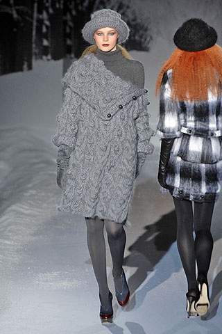 BST thu/đông 2008 của Julien Macdonald - 21 BST thu/đông 2008 của Julien Macdonald - 21