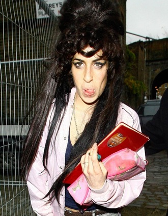 Chồng Amy Winehouse phải quay lại nhà tù - 2 Chồng Amy Winehouse phải quay lại nhà tù - 2