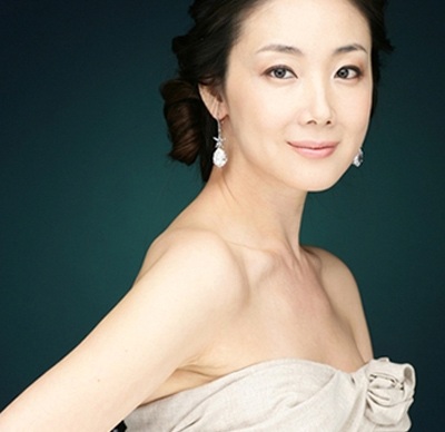 Choi Ji Woo hoá thân thành kỹ nữ - 12 Choi Ji Woo hoá thân thành kỹ nữ - 12