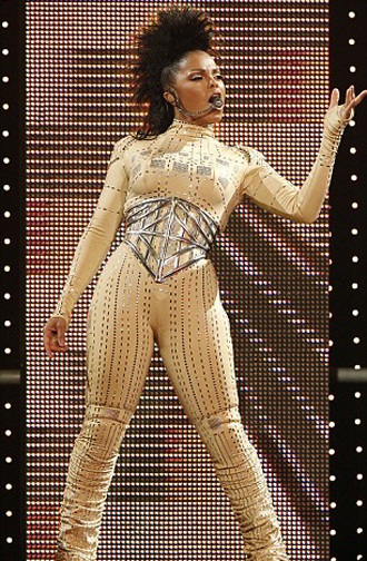 Những “bộ cánh” xấu nhất năm 2008 - 2