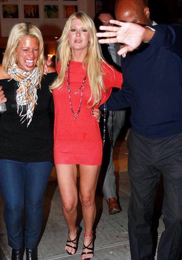 Tara Reid đi cai nghiện rượu - 1