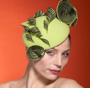 Những chiếc mũ ấn tượng của Philip Treacy - 23