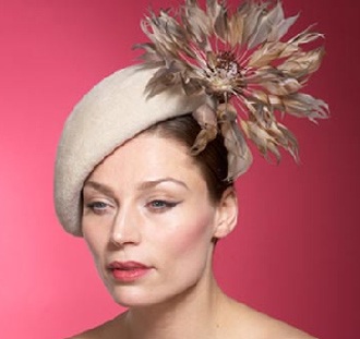 Những chiếc mũ ấn tượng của Philip Treacy - 35