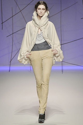 BST thanh lịch của Emanuel Ungaro - 10