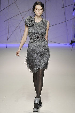 BST thanh lịch của Emanuel Ungaro - 8