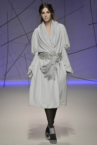 BST thanh lịch của Emanuel Ungaro - 6