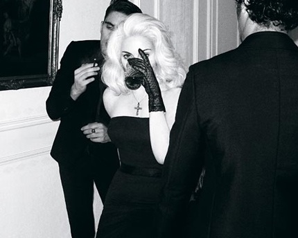 Madonna và trai trẻ “nóng” trên tạp chí W - 6