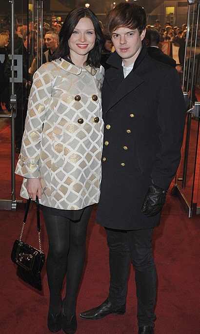 Sophie Ellis Bextor sinh con nặng chỉ 1,2kg - 1 Sophie Ellis Bextor sinh con nặng chỉ 1,2kg - 1