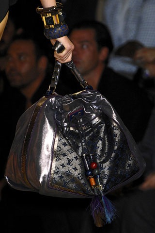 BST túi sành điệu của Louis Vuitton - 30