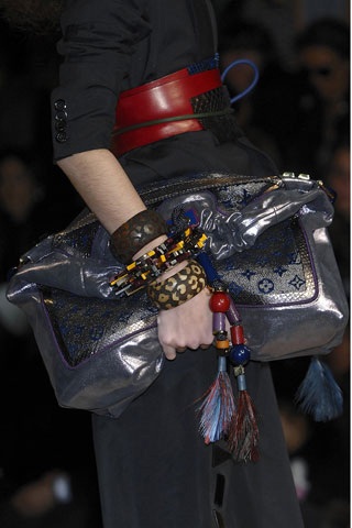 BST túi sành điệu của Louis Vuitton - 25