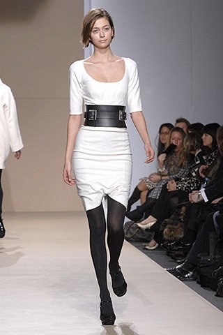 BST thu/đông của Amanda Wakeley - 17