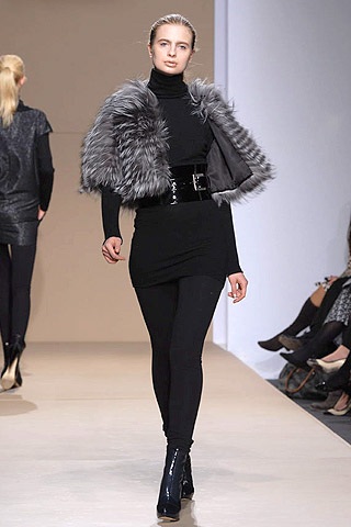 BST thu/đông của Amanda Wakeley - 11