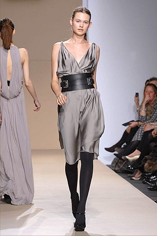 BST thu/đông của Amanda Wakeley - 8