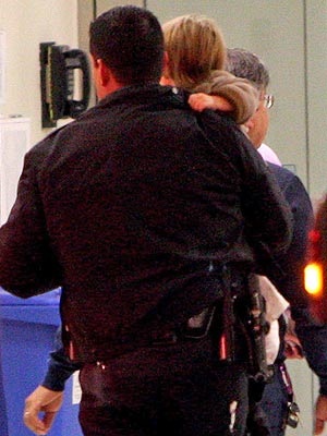 Britney Spears điều trị tại khoa thần kinh - 3