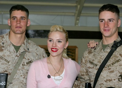 “Người phụ nữ gợi cảm” phát hành album đầu tay - 2 “Người phụ nữ gợi cảm” phát hành album đầu tay - 2