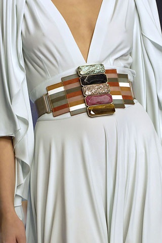 BST phụ kiện thời trang của Fendi - 4 BST phụ kiện thời trang của Fendi - 4