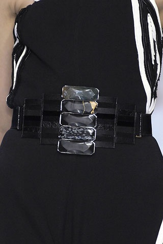 BST phụ kiện thời trang của Fendi - 16 BST phụ kiện thời trang của Fendi - 16