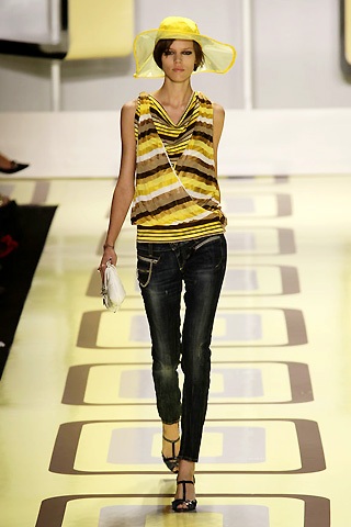 BST xuân/hè 2008 của Miss Sixty - 31