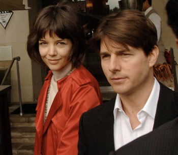 Katie Holmes “vung” 100.000 đô la một lần mua sắm - 1