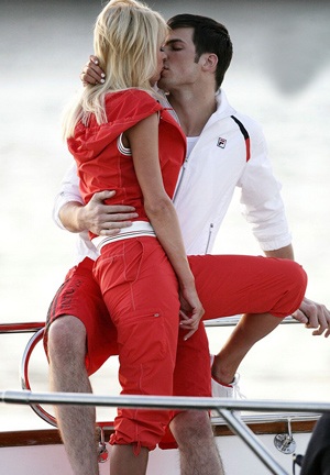 Theo chân Paris Hilton đi chụp hình quảng cáo - 2 Theo chân Paris Hilton đi chụp hình quảng cáo - 2