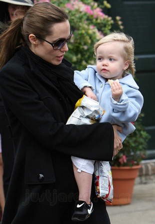 Shiloh càng lớn càng xinh - 5 Shiloh càng lớn càng xinh - 5