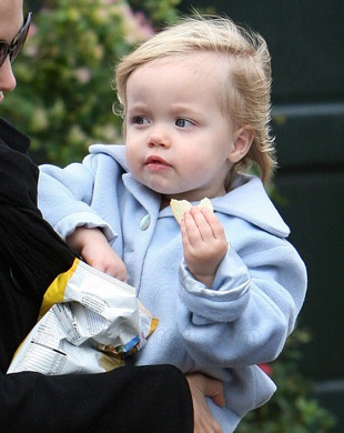 Shiloh càng lớn càng xinh - 3 Shiloh càng lớn càng xinh - 3