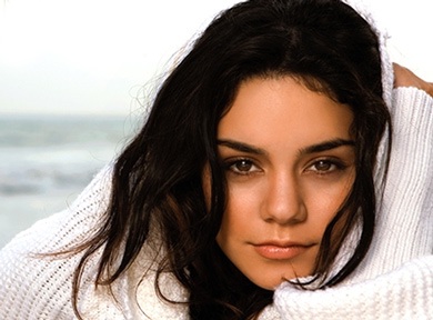 Vanessa Hudgens: Ngượng vì lộ ảnh “hot” - 1