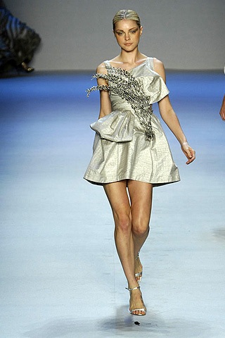 BST xuân/hè 2008 của Zac Posen - 17