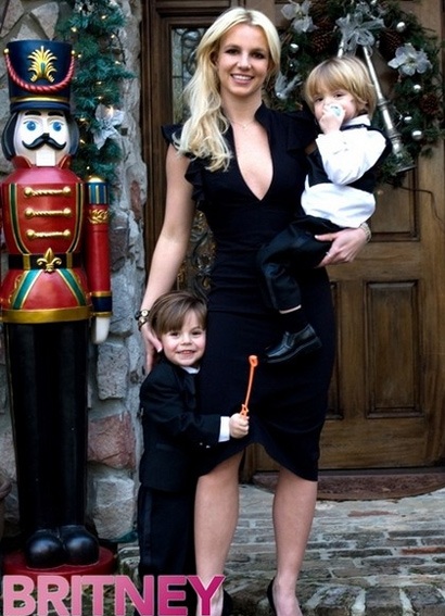 Ảnh mới của mẹ con Britney - 1 Ảnh mới của mẹ con Britney - 1