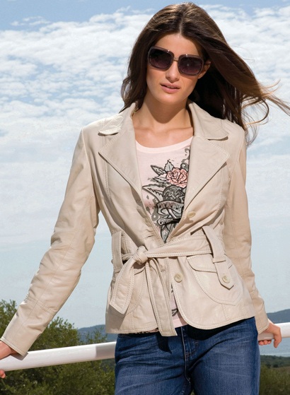 Isabeli Fontana: Từ cô gái nhút nhát trở thành siêu mẫu - 12