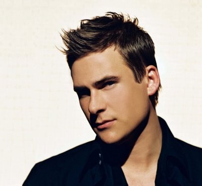 Cựu thành viên nhóm Blue khoe con trai - 5