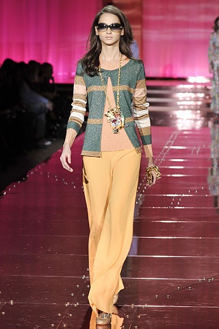 Just Cavalli: Trẻ trung và bay bổng - 11