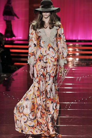 Just Cavalli: Trẻ trung và bay bổng - 2