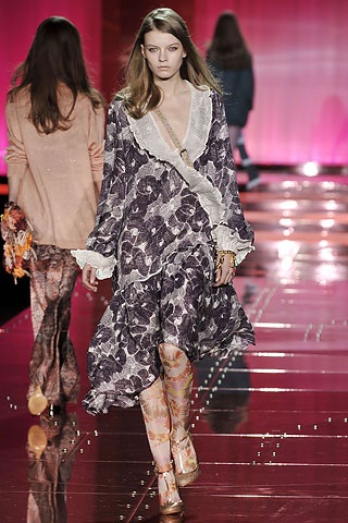 Just Cavalli: Trẻ trung và bay bổng - 16