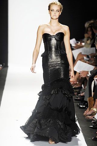 Carolina Herrera: Nữ tính, yểu điệu - 13