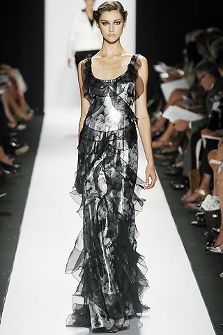 Carolina Herrera: Nữ tính, yểu điệu - 12