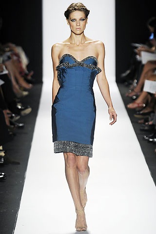 Carolina Herrera: Nữ tính, yểu điệu - 30