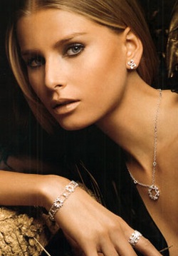 “Đôi khi thấy bất tiện vì mình quá cao!” - 5 “Đôi khi thấy bất tiện vì mình quá cao!” - 5