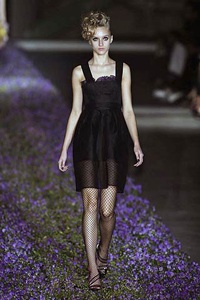 BST xuân/hè 2007 của Yves Saint Laurent - 19