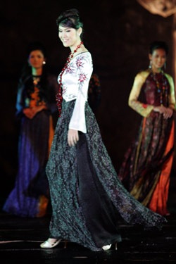 Thiên đường biển đêm  - 7