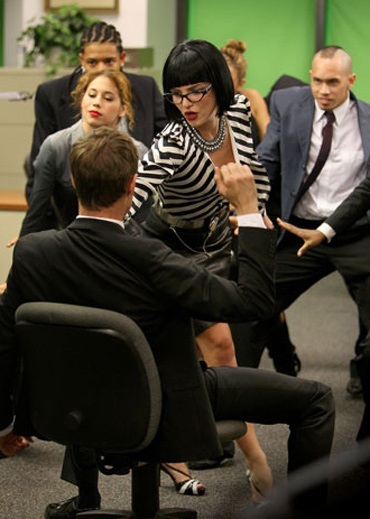 Hé lộ vài hình ảnh trong video mới của Britney - 1 Hé lộ vài hình ảnh trong video mới của Britney - 1